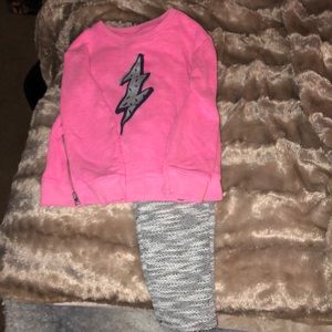 SUPER CUTE sweat shirt/pant outfit! Cat & Jack